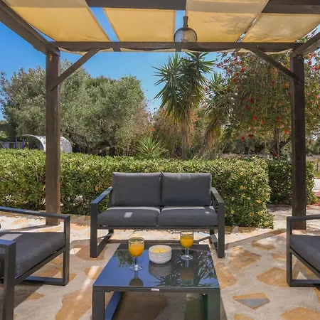 Kanonia Gerakas Villa *