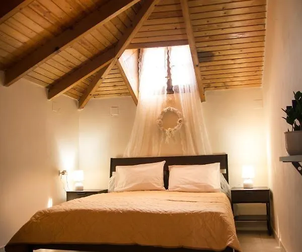 Kanonia Gerakas Villa *