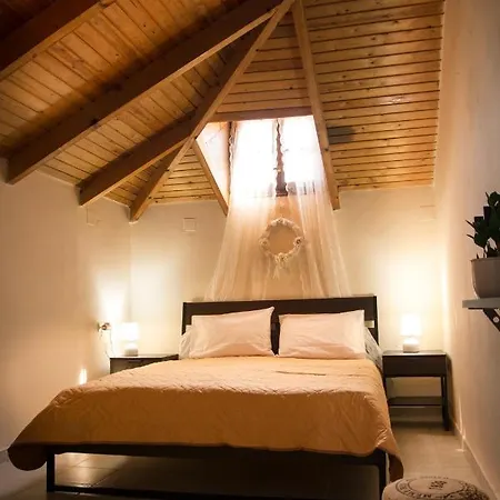 Kanonia Gerakas Villa *