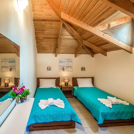 Kanonia Gerakas Villa *